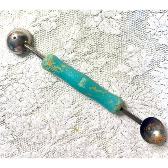 Vintage Double Melon Baller With Green Wooden Handle Shabby Chic Kitchen Tool Re - Picture 1 of 2